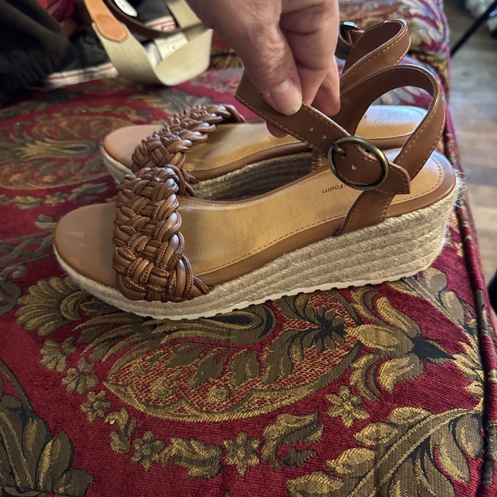 Time and Tru Brown Woven Sandals